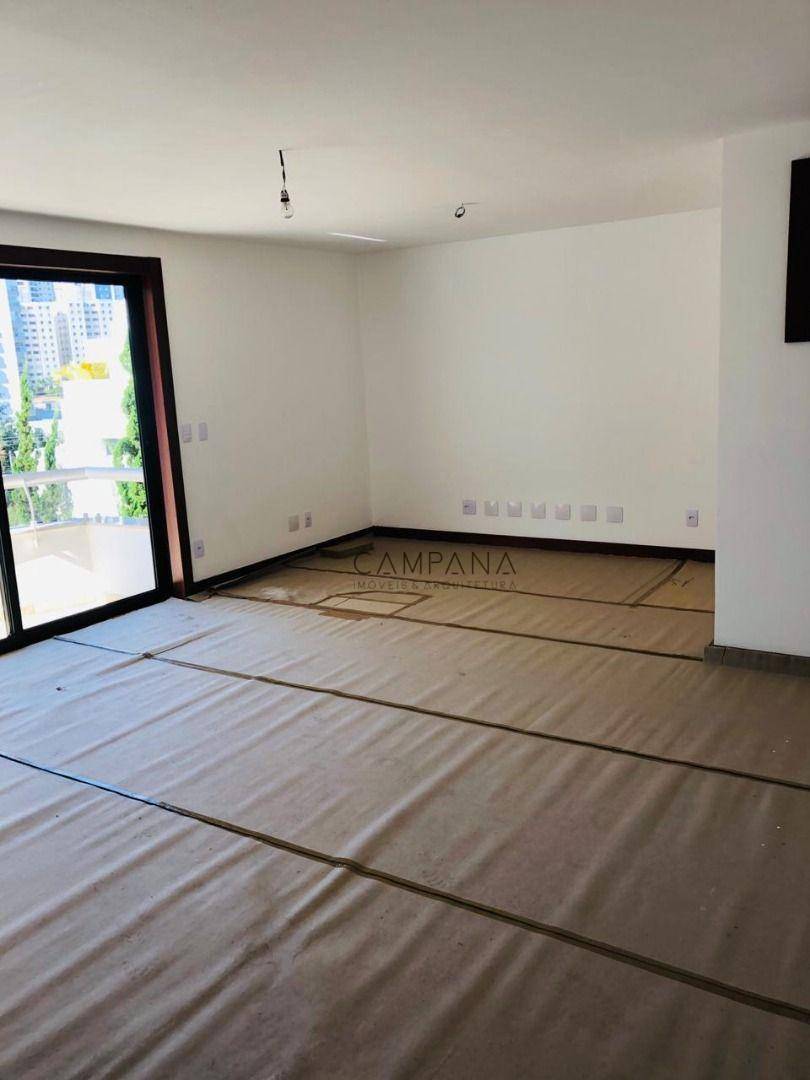 Casa à venda com 4 quartos, 750m² - Foto 10