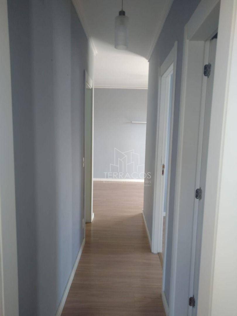 Apartamento à venda e aluguel com 3 quartos, 66m² - Foto 4