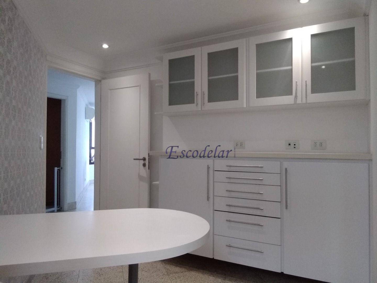 Apartamento à venda com 4 quartos, 202m² - Foto 5