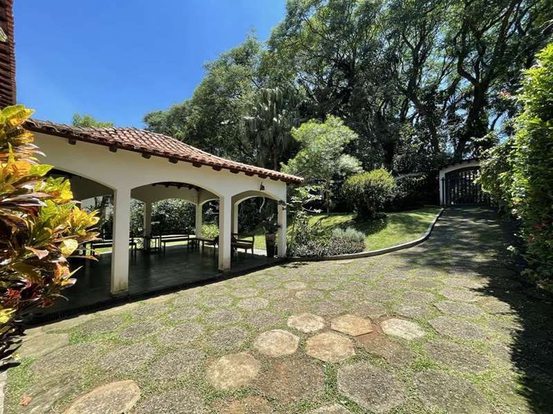 Casa de Condomínio à venda com 4 quartos, 542m² - Foto 5