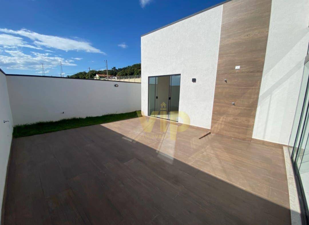 Casa à venda com 3 quartos, 180m² - Foto 13