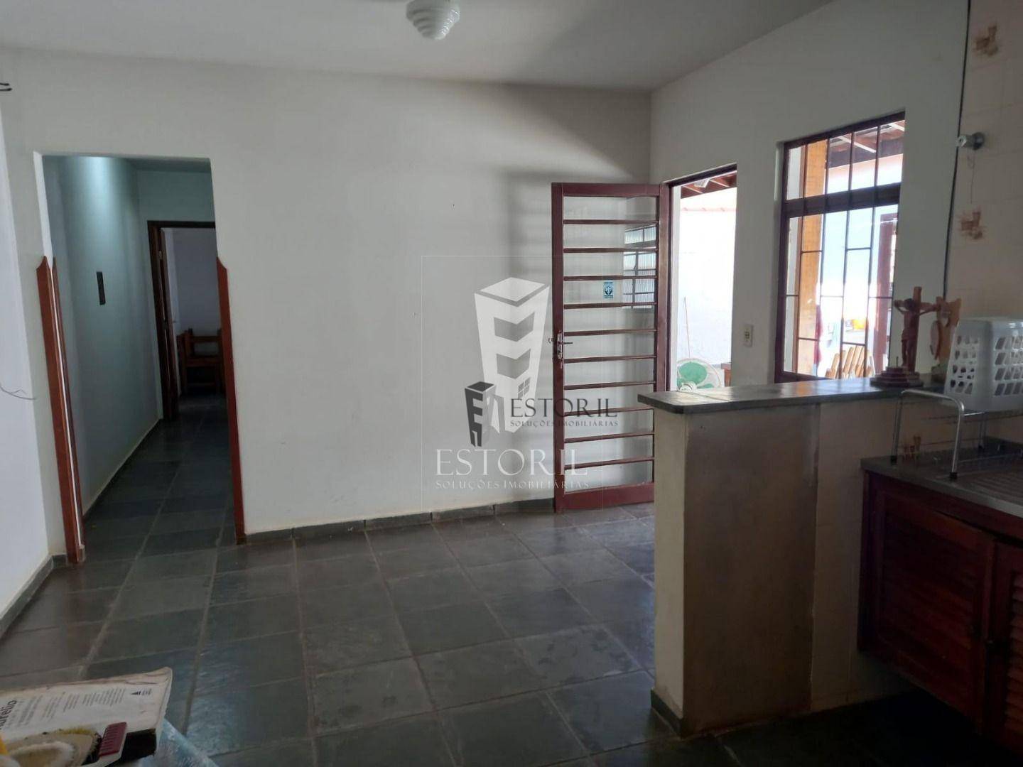 Casa à venda com 4 quartos, 150m² - Foto 23