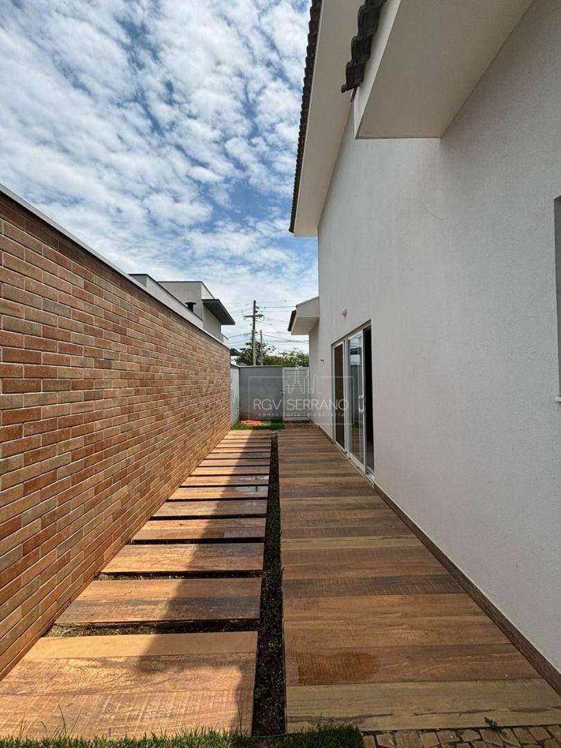 Casa de Condomínio à venda com 4 quartos, 411m² - Foto 8