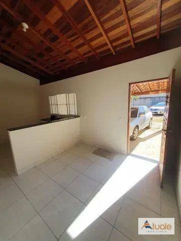 Casa à venda com 2 quartos, 70m² - Foto 2