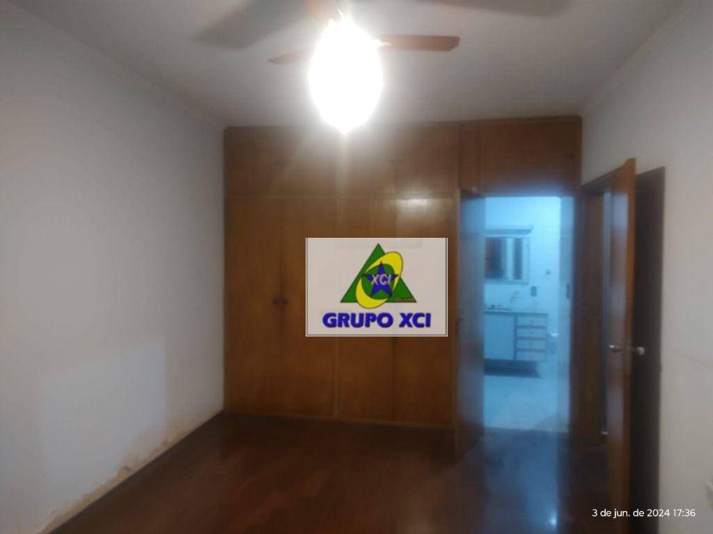 Casa à venda com 3 quartos, 260m² - Foto 11