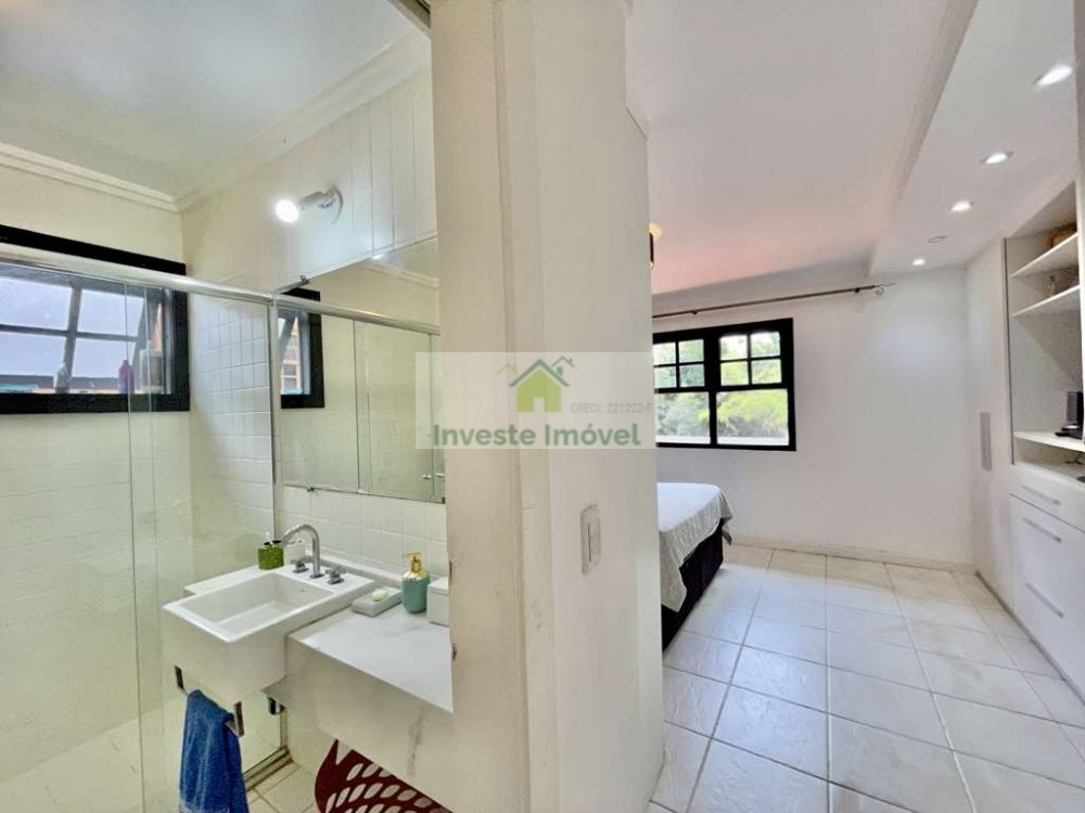 Casa de Condomínio à venda com 4 quartos, 250m² - Foto 21