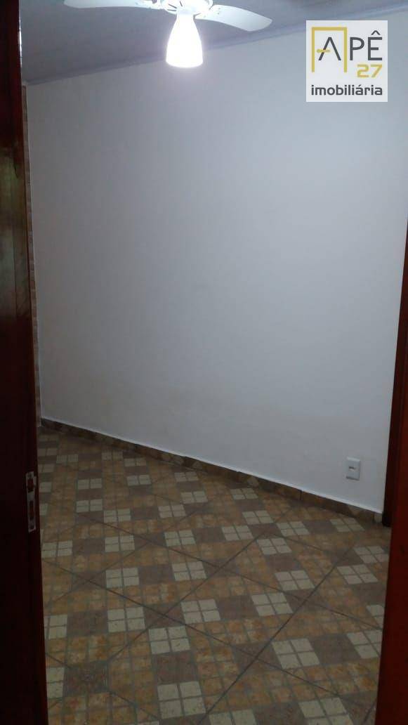 Casa à venda com 5 quartos, 200m² - Foto 19