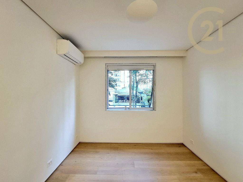 Apartamento à venda com 3 quartos, 211m² - Foto 57