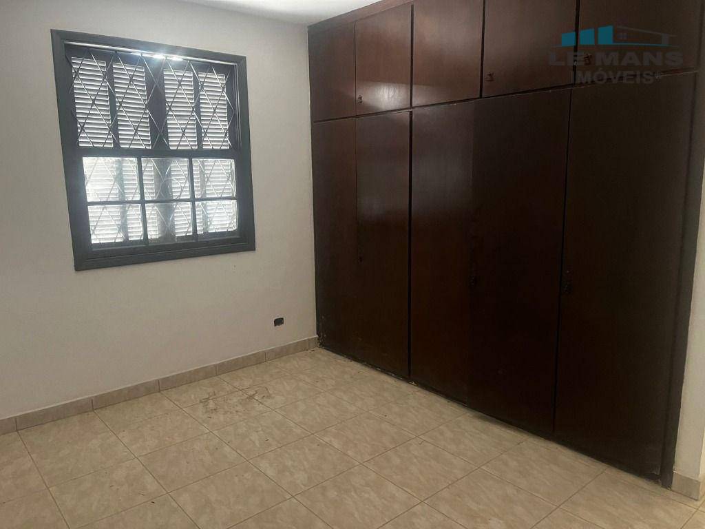 Casa para alugar com 3 quartos, 191m² - Foto 16