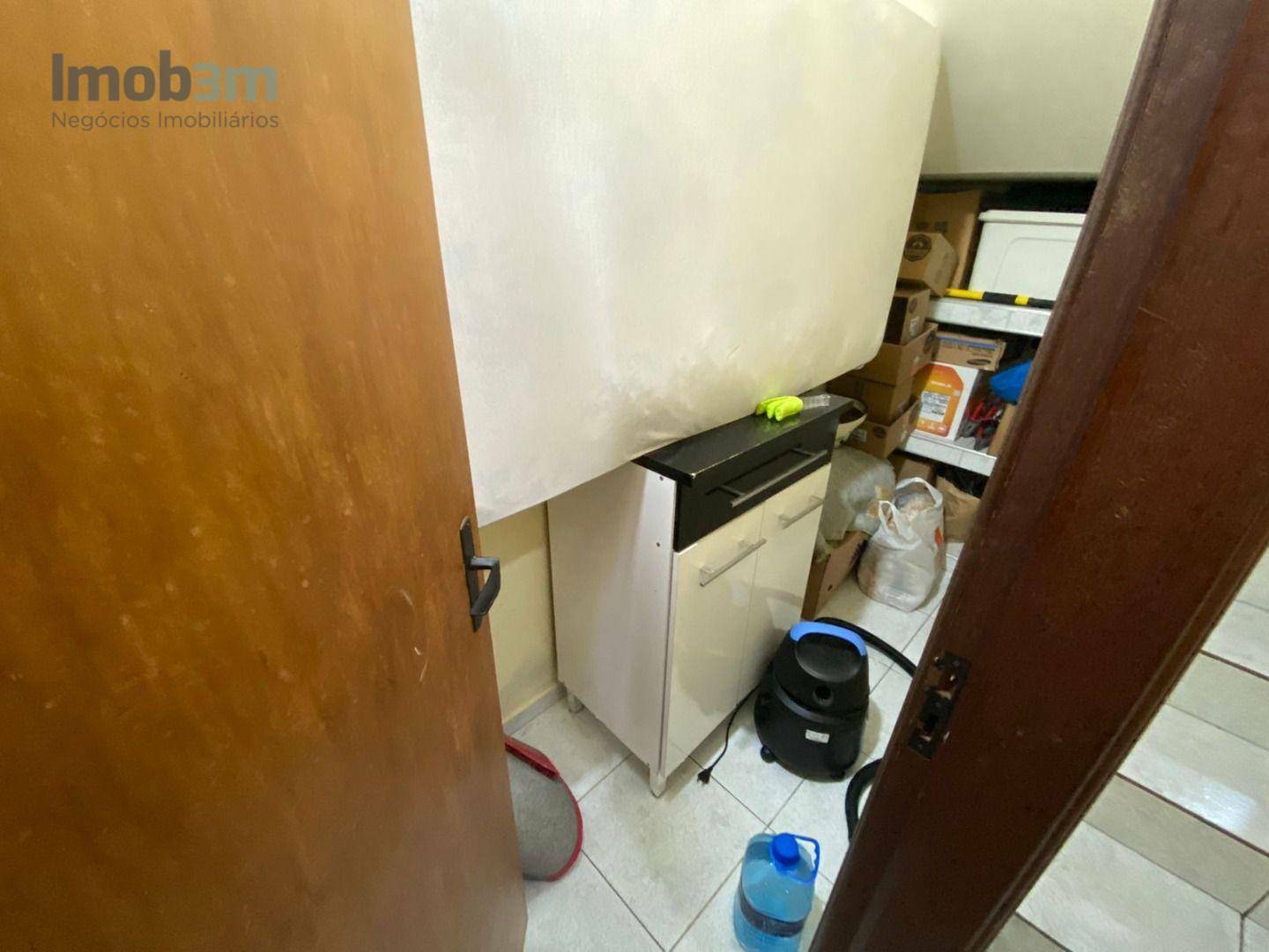 Sobrado à venda com 4 quartos, 360m² - Foto 19