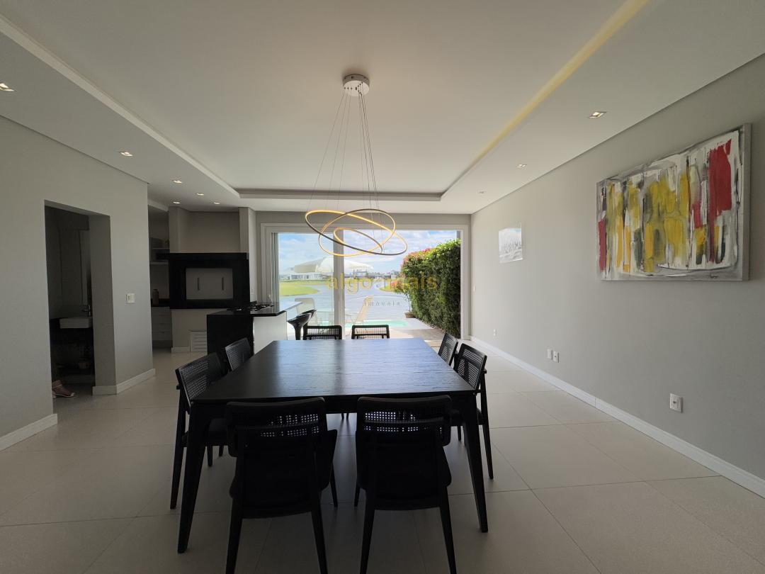 Casa de Condomínio à venda com 4 quartos, 196m² - Foto 13