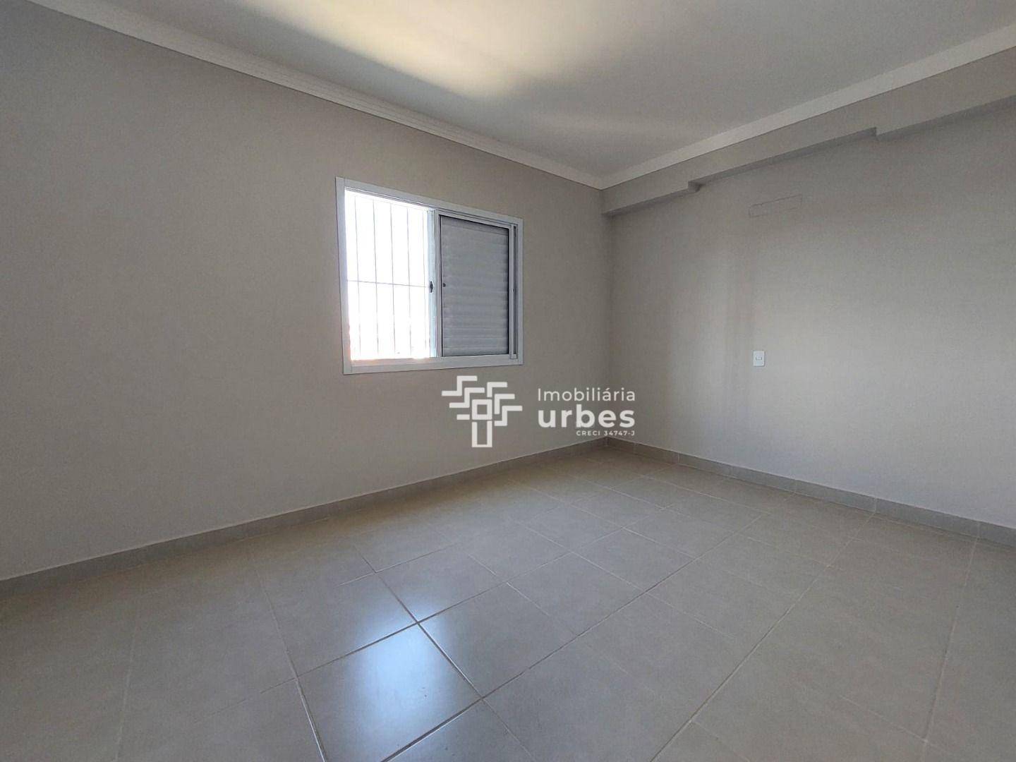 Apartamento para alugar com 2 quartos, 70m² - Foto 4