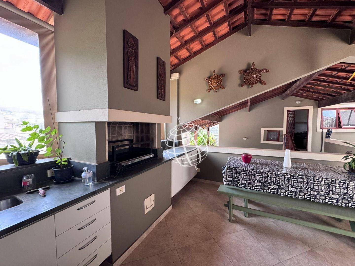 Casa à venda com 4 quartos, 266m² - Foto 44