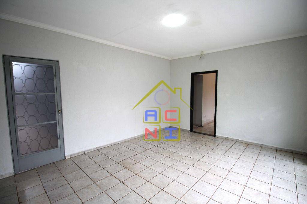 Casa à venda com 3 quartos, 157m² - Foto 6