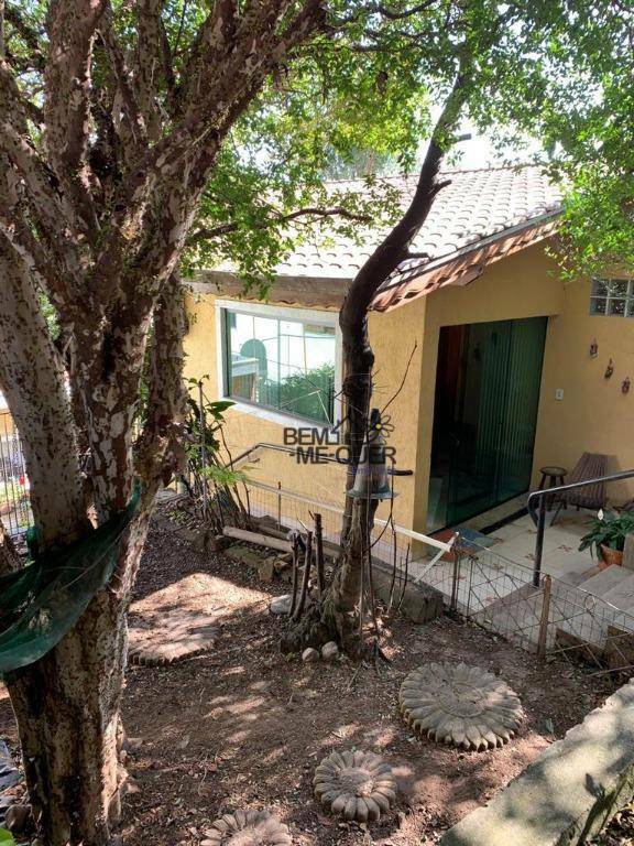 Casa à venda com 3 quartos, 300m² - Foto 17