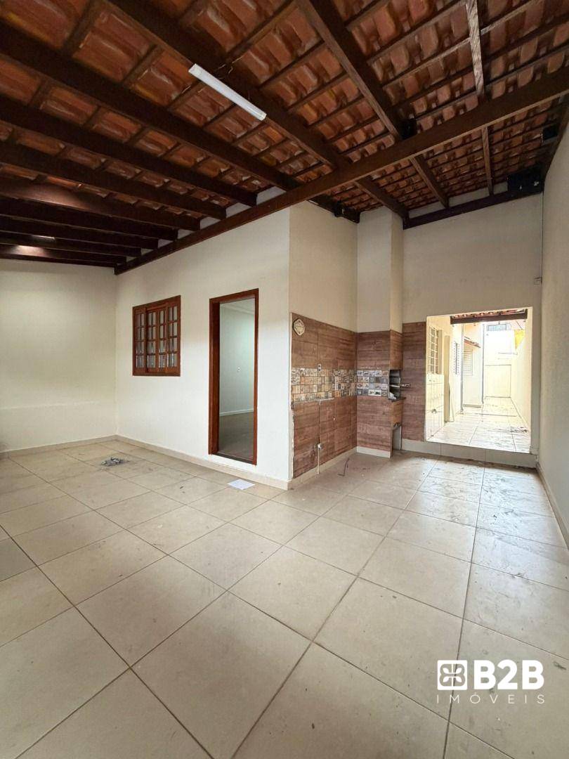 Casa, 3 quartos, 96 m² - Foto 1
