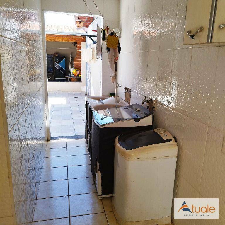 Casa à venda com 2 quartos, 108m² - Foto 3