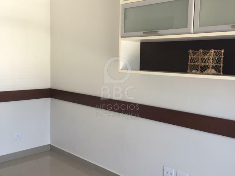 Apartamento à venda com 2 quartos, 60m² - Foto 2