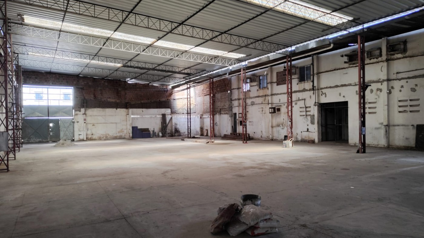 Depósito-Galpão-Armazém para alugar com 1 quarto, 1100m² - Foto 2
