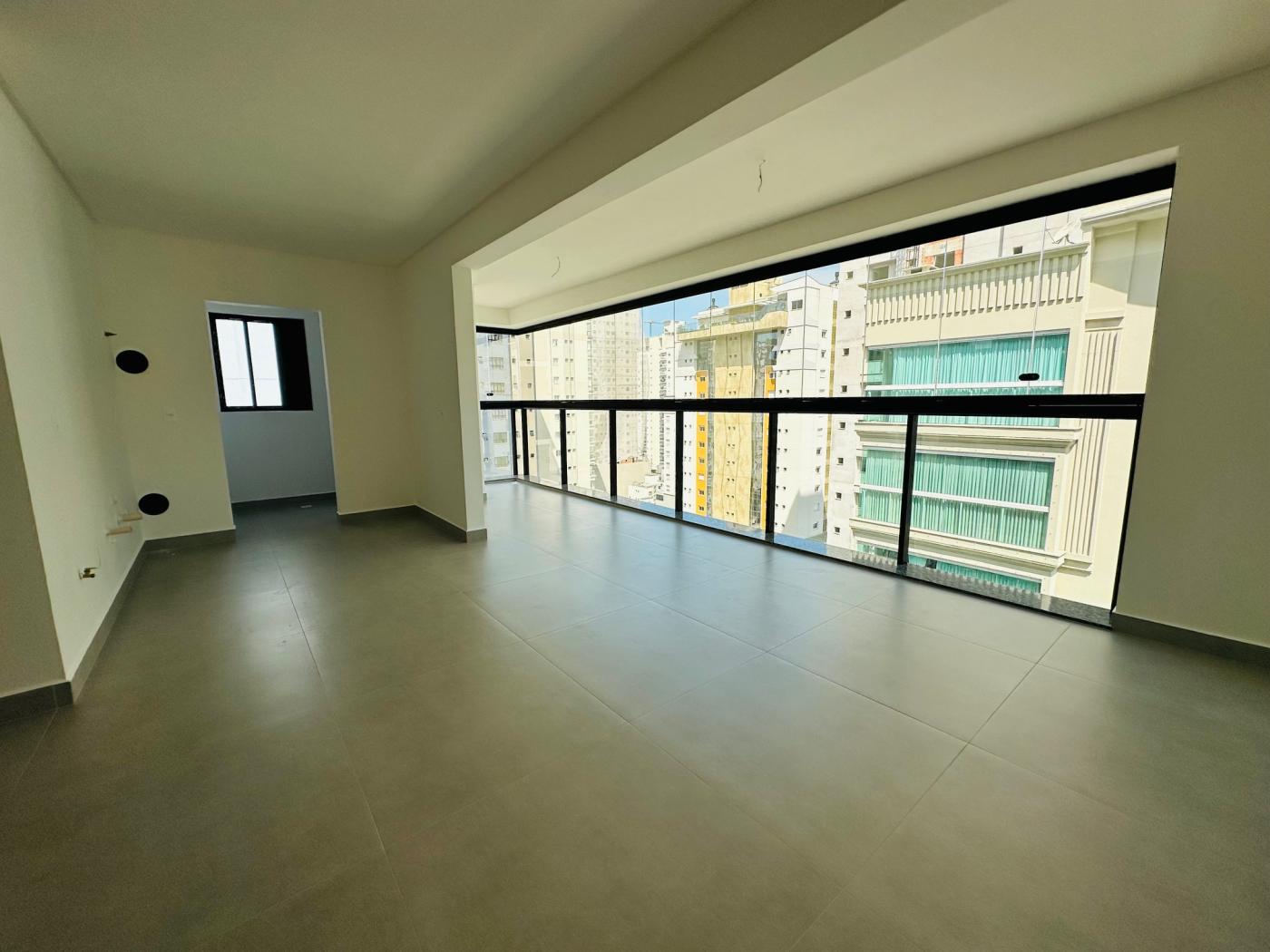 Apartamento à venda com 3 quartos, 110m² - Foto 4