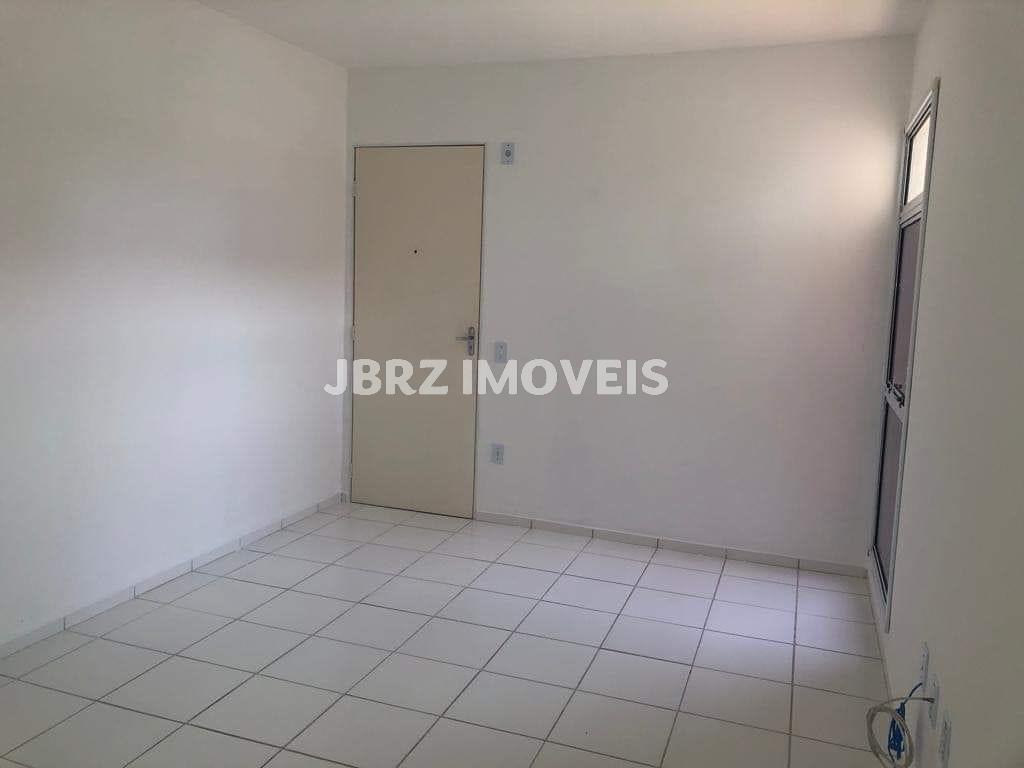 Apartamento à venda com 2 quartos, 51m² - Foto 2