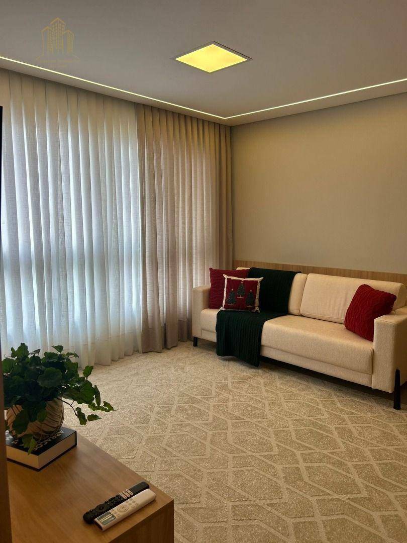 Apartamento à venda com 2 quartos, 66m² - Foto 1