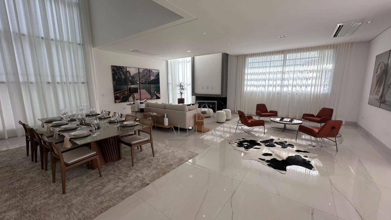 Casa de Condomínio à venda com 4 quartos, 610m² - Foto 2