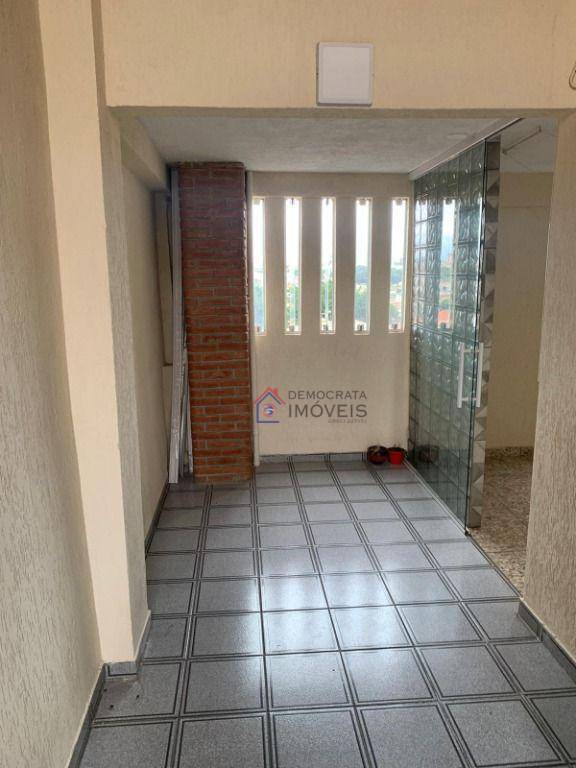 Sobrado à venda com 3 quartos, 220m² - Foto 28