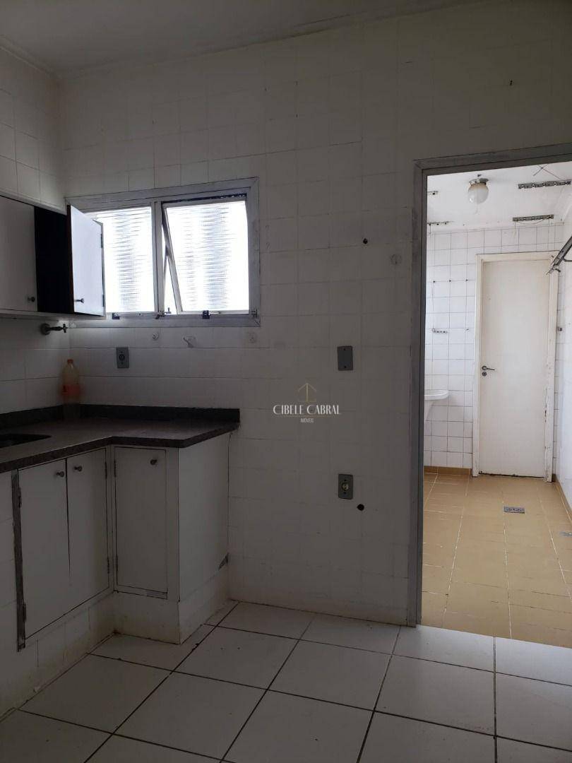 Apartamento à venda com 2 quartos, 80m² - Foto 7