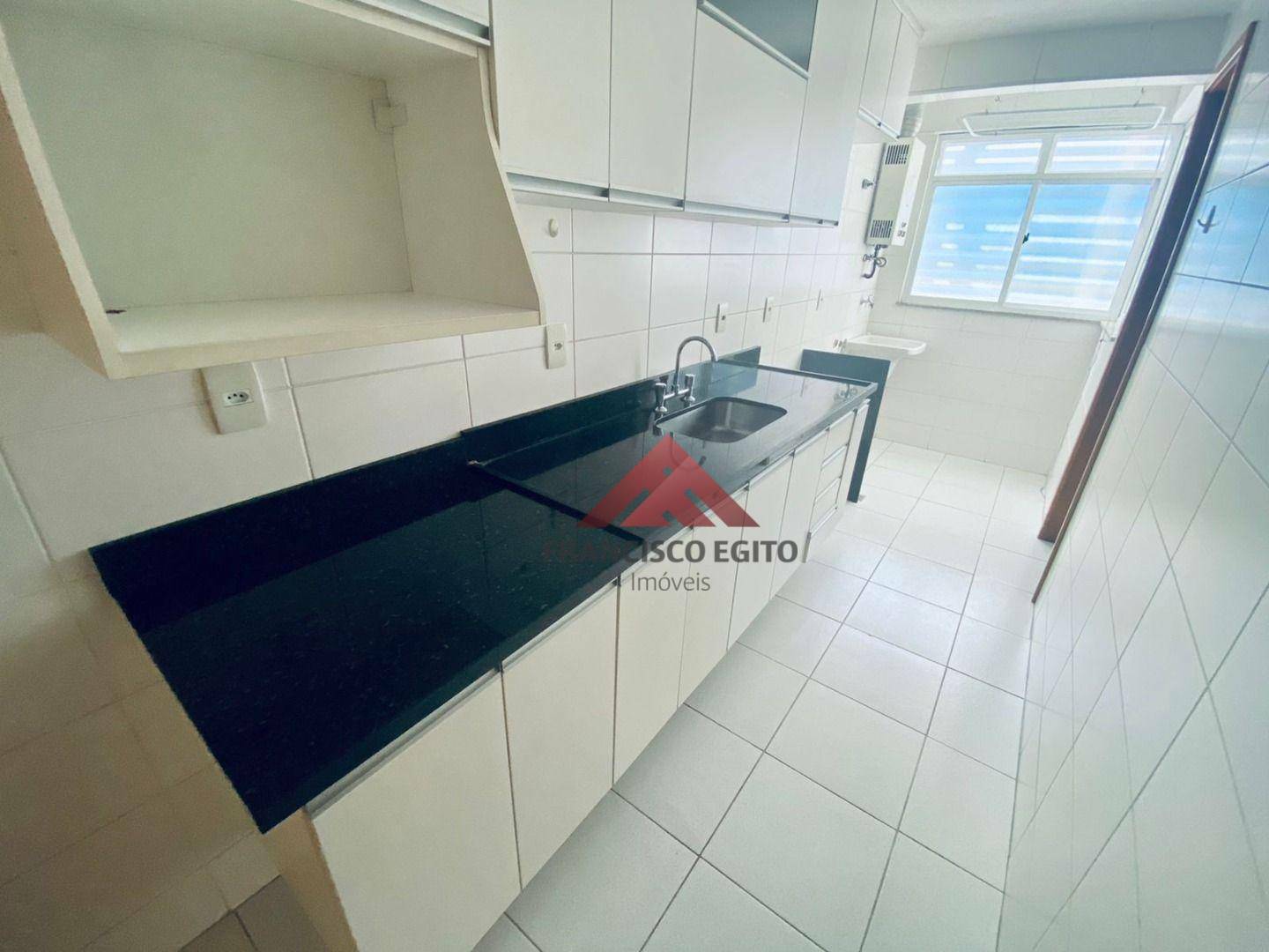 Apartamento à venda com 2 quartos, 70m² - Foto 13