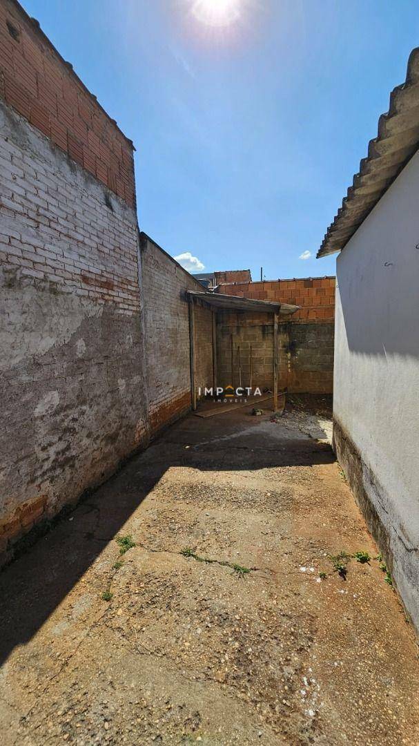 Casa à venda com 2 quartos, 101m² - Foto 15