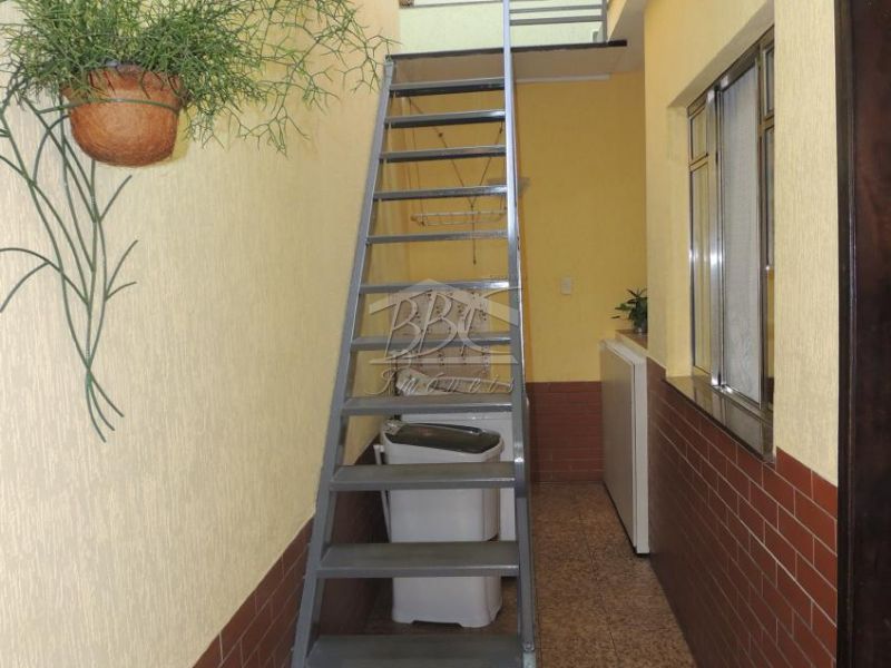 Casa à venda com 2 quartos, 200m² - Foto 14