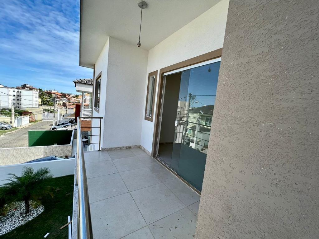 Casa à venda com 4 quartos, 170m² - Foto 1