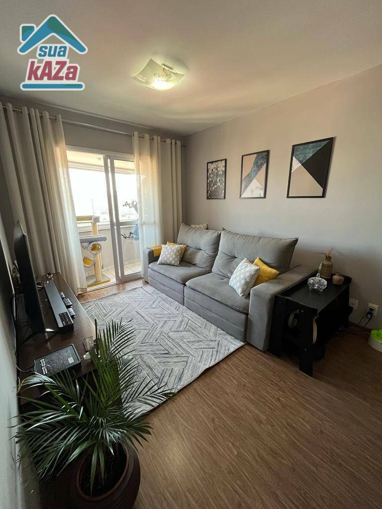 Apartamento à venda com 2 quartos, 70m² - Foto 2