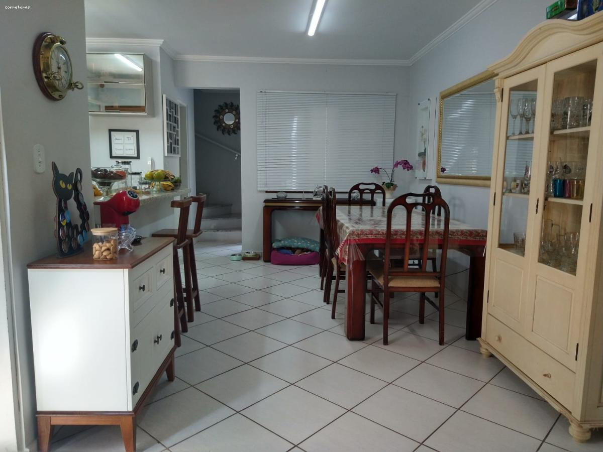 Sobrado à venda com 2 quartos, 120m² - Foto 4