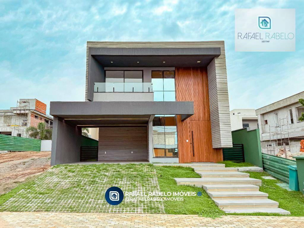 Casa de Condomínio à venda com 4 quartos, 266m² - Foto 1