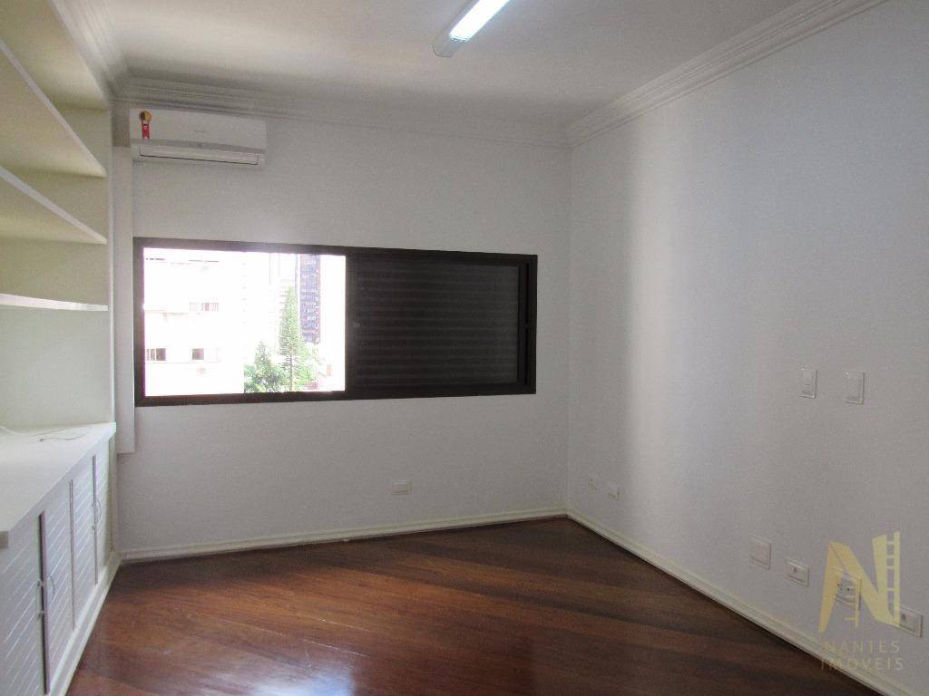 Apartamento à venda com 4 quartos, 330m² - Foto 25