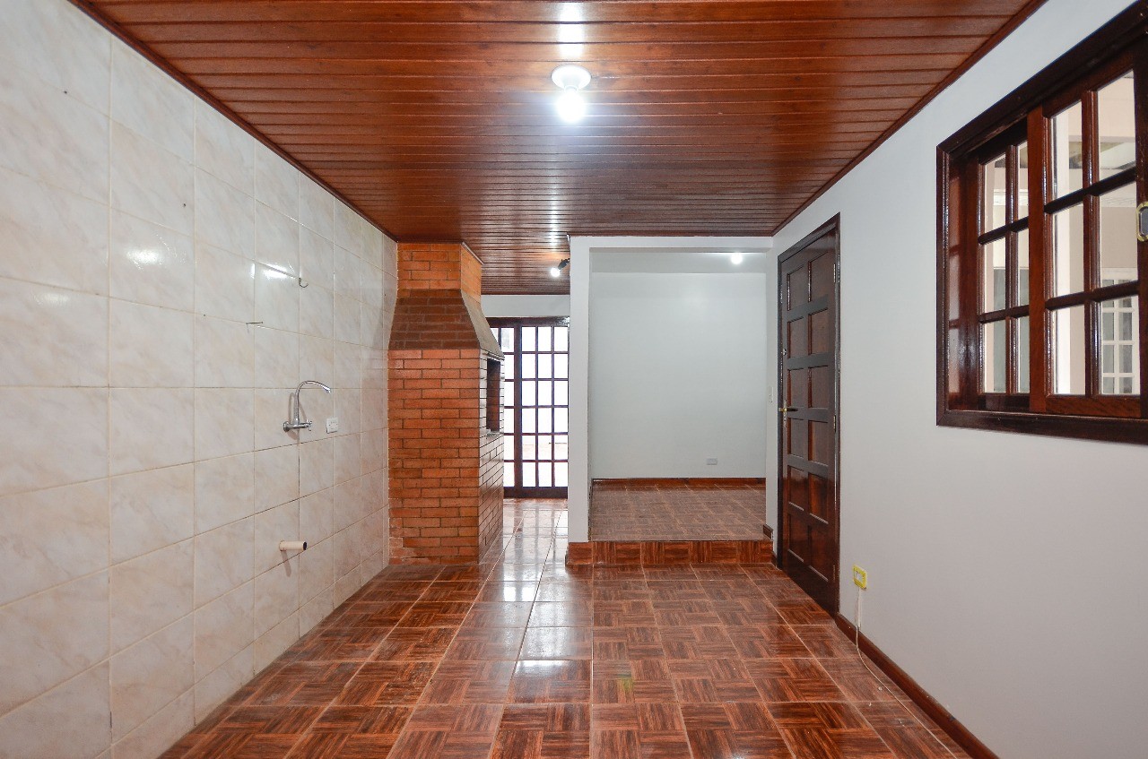Casa à venda com 3 quartos, 80m² - Foto 31