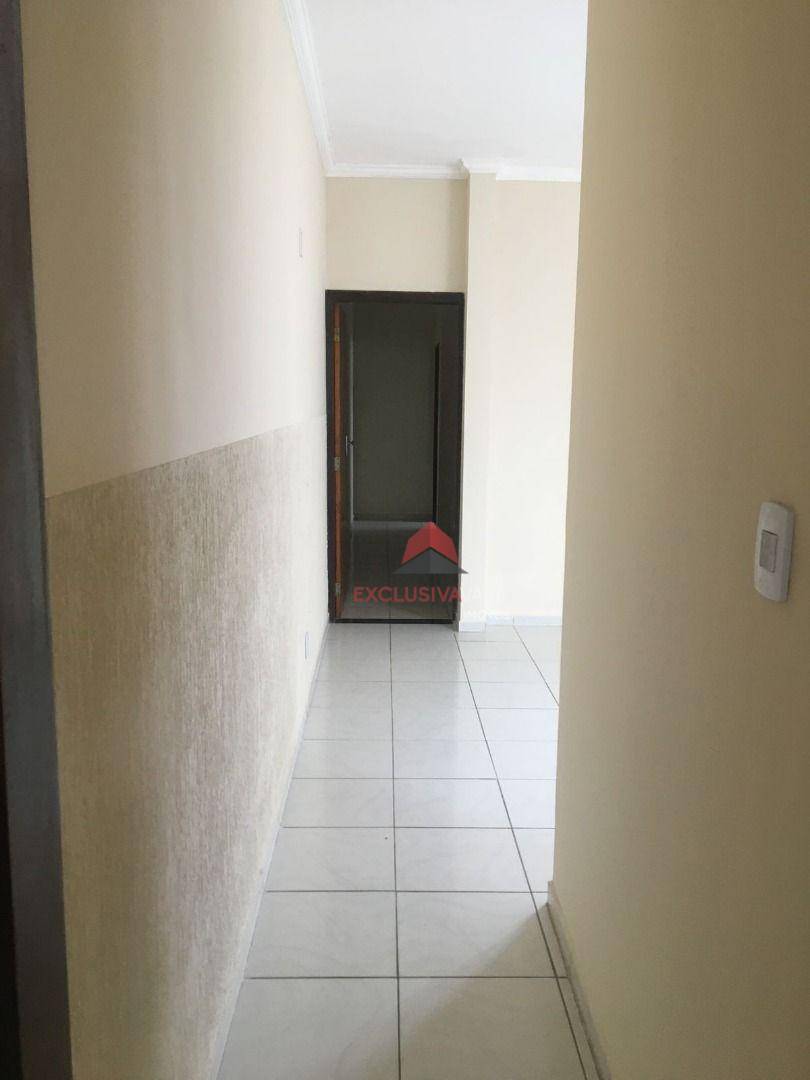 Casa à venda com 3 quartos, 204m² - Foto 7