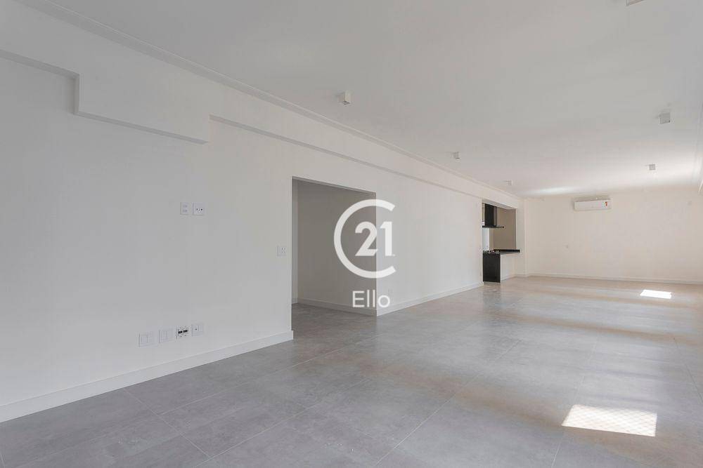 Apartamento à venda e aluguel com 3 quartos, 209m² - Foto 1