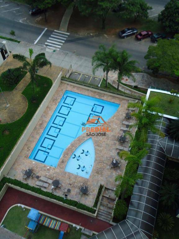 Apartamento à venda com 2 quartos, 75m² - Foto 24