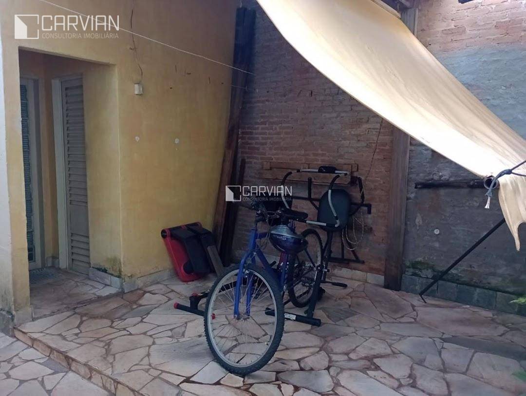 Casa à venda com 4 quartos, 200m² - Foto 19