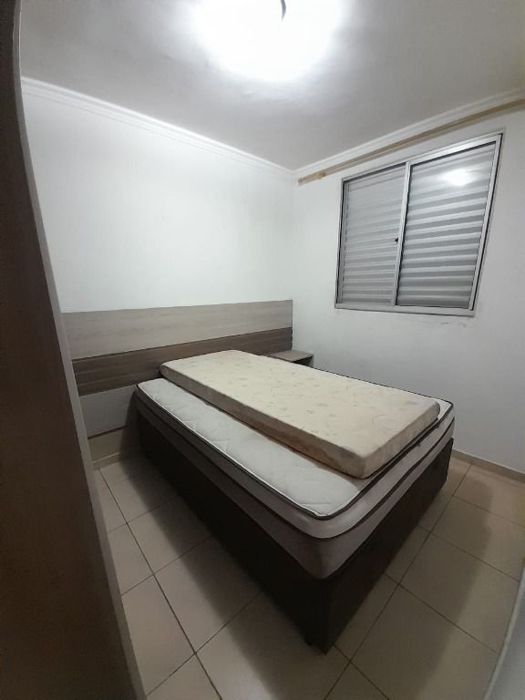 Apartamento à venda com 2 quartos, 42m² - Foto 3