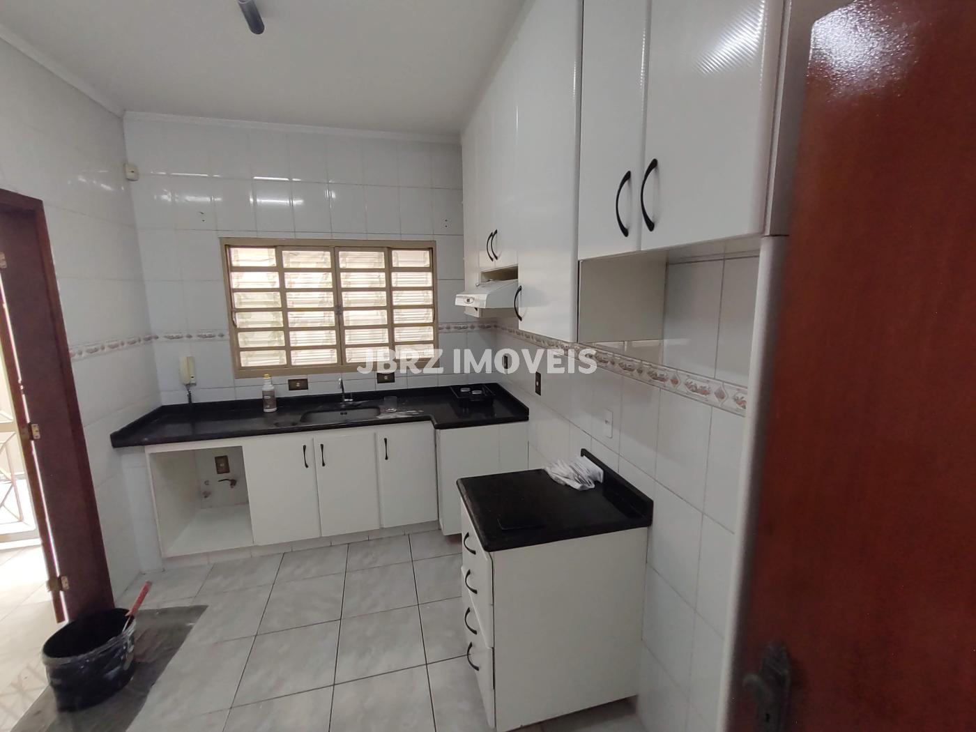 Casa para alugar com 3 quartos, 153m² - Foto 4