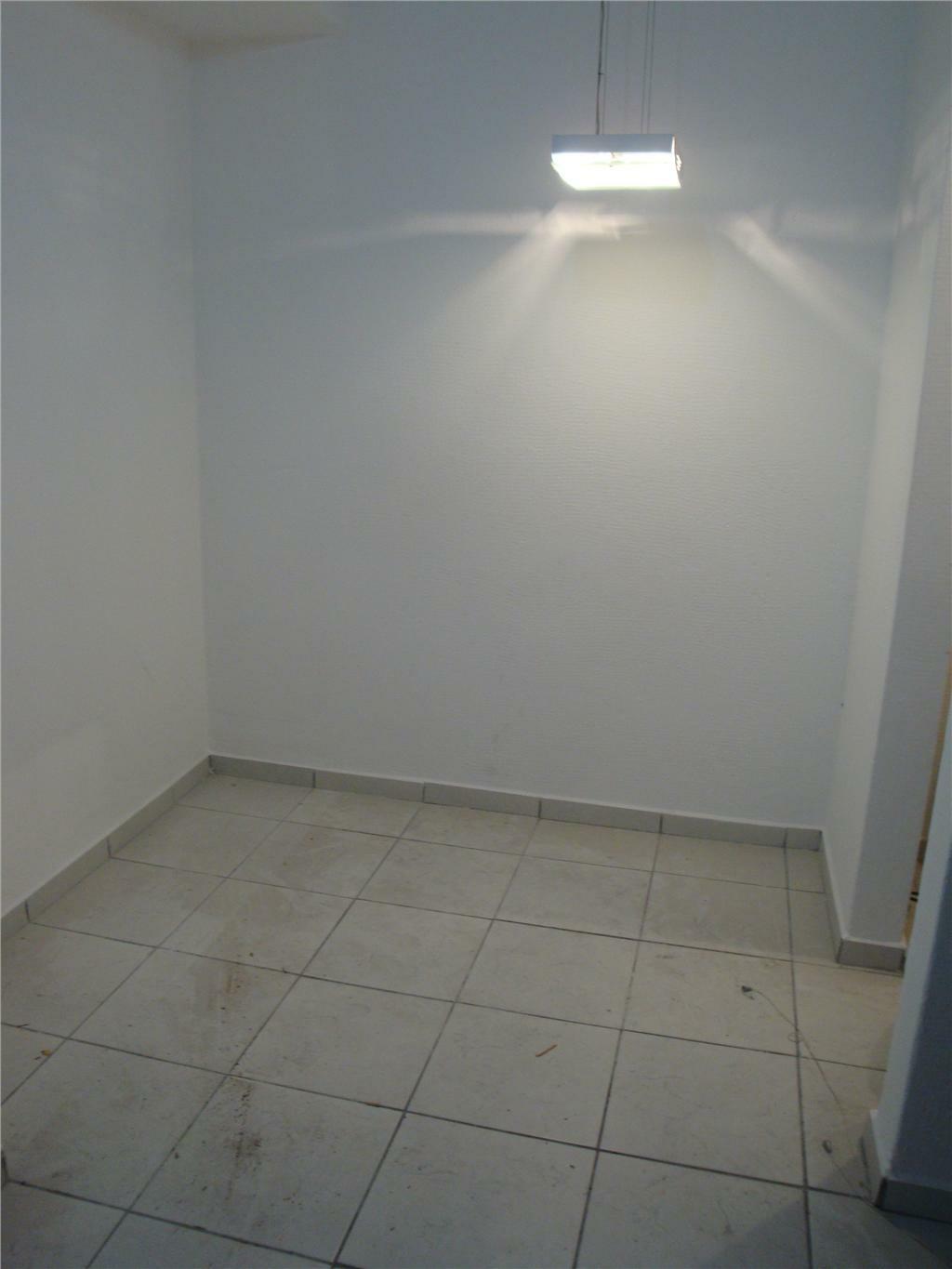 Apartamento à venda com 1 quarto, 37m² - Foto 2