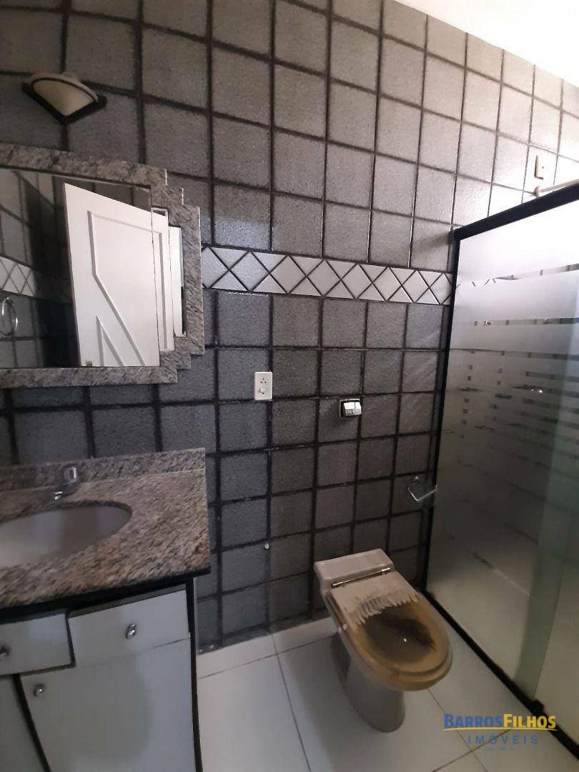 Casa para alugar com 3 quartos, 109M2 - Foto 13