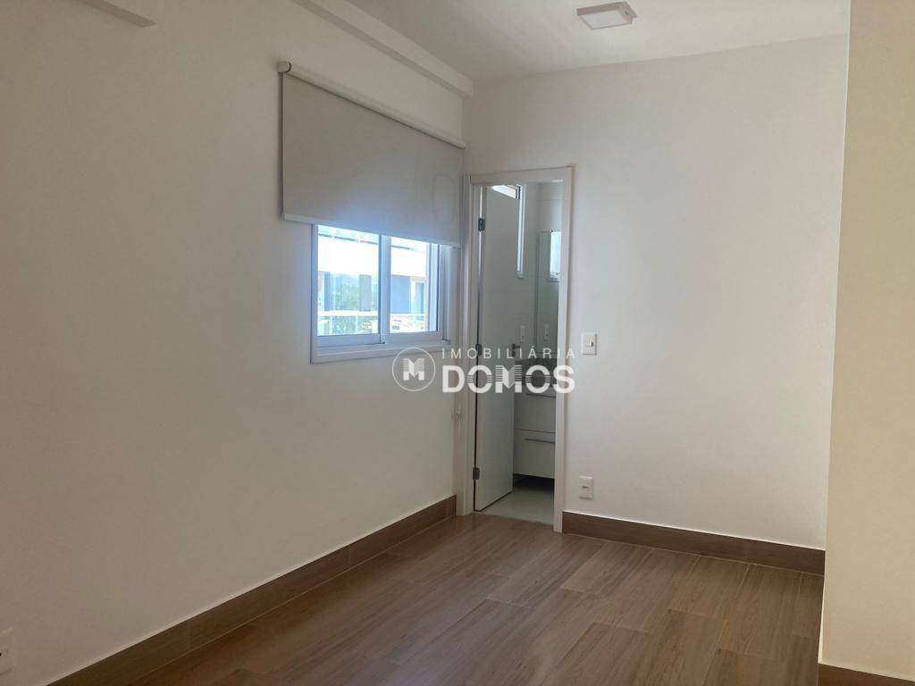 Apartamento à venda com 2 quartos, 80m² - Foto 25