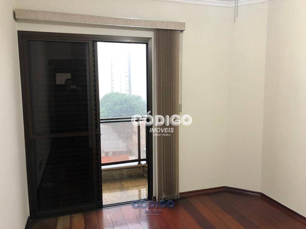 Apartamento à venda com 3 quartos, 146m² - Foto 19