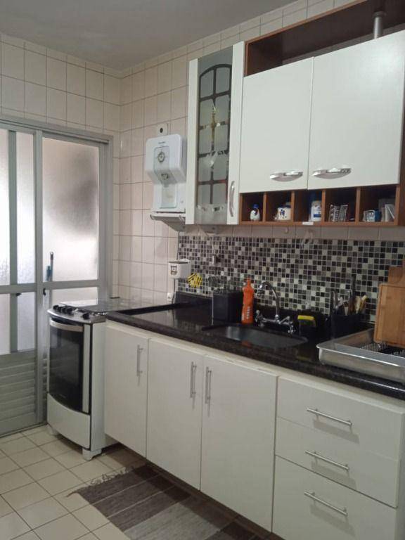 Apartamento à venda com 3 quartos, 97m² - Foto 1