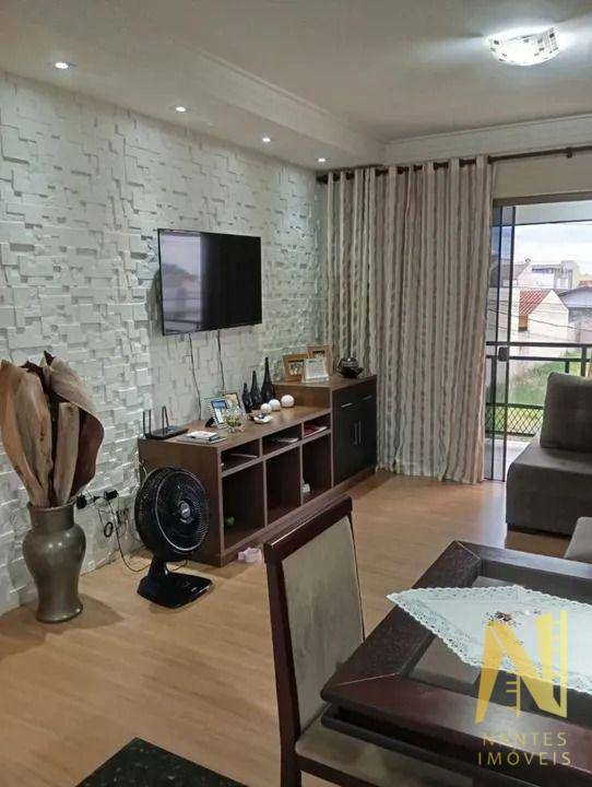 Casa à venda com 3 quartos, 266m² - Foto 1